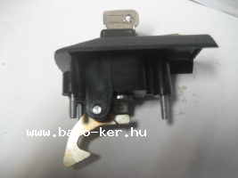 POLSKI FIAT 126 MOTORHÁZTETŐZÁR